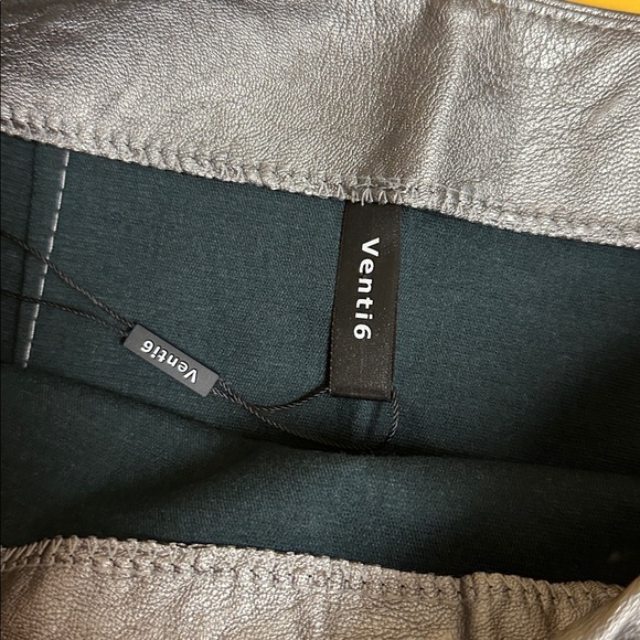 Venti6 Women’s Silver Platinum Faux Leather Mini‎ Skirt Asymmetrical Size M CUTE - Picture 6 of 10